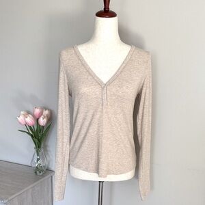 *Like New* American Eagle Beige Henley